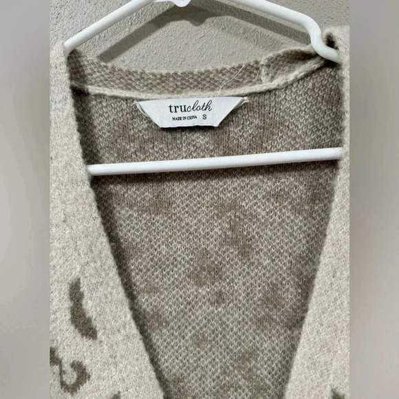 Maurices Cream and Black Patterned Cardigan - Picture 2 of 3